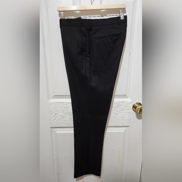 Men's Black Suit Ensemble - Picture 3 of 6